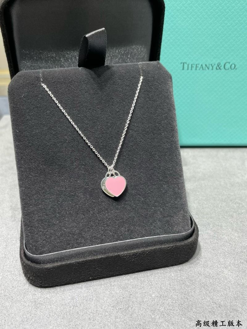 T*f*ny necklaces